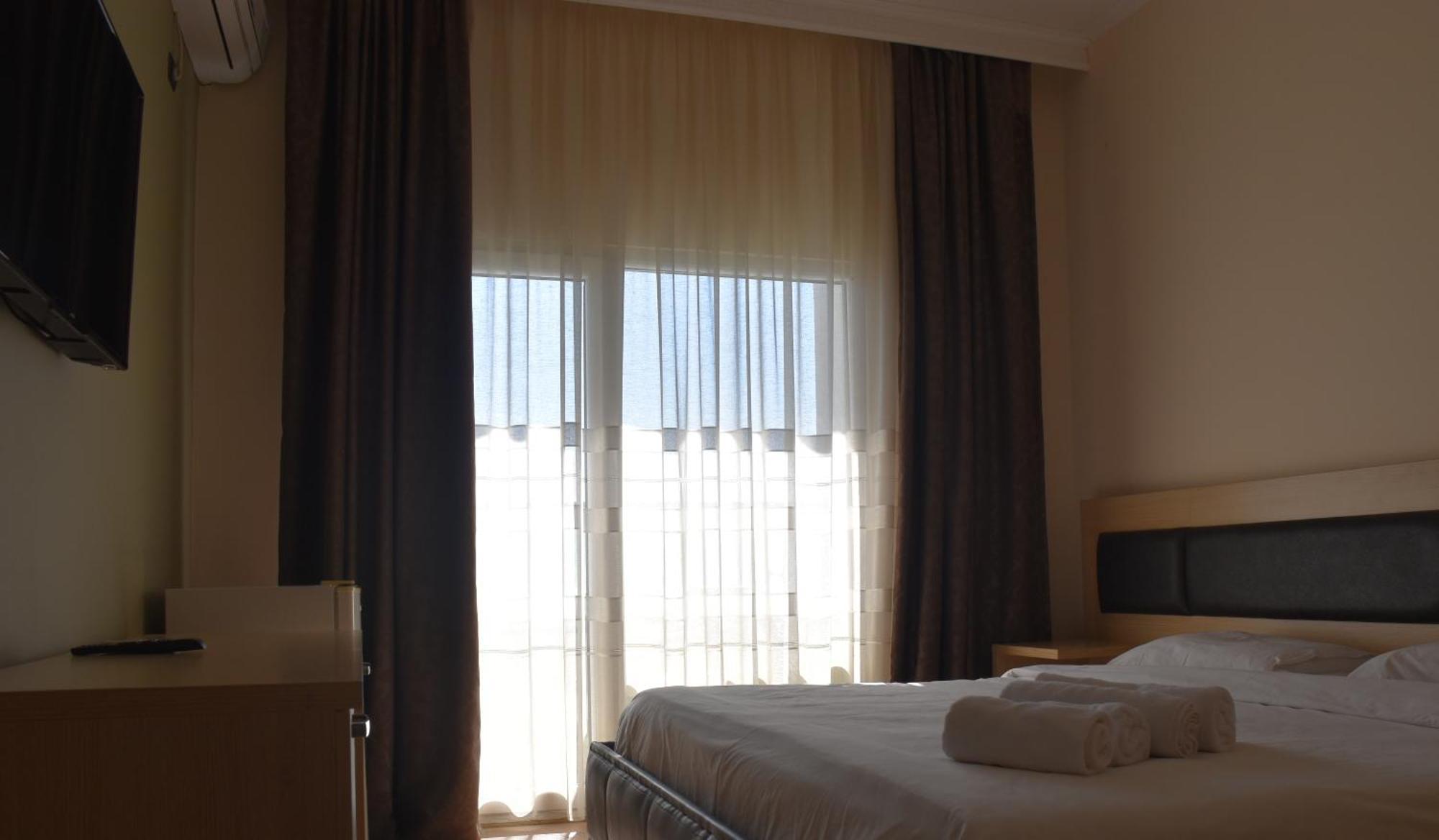 Hotel Vivas Durrës Exterior foto